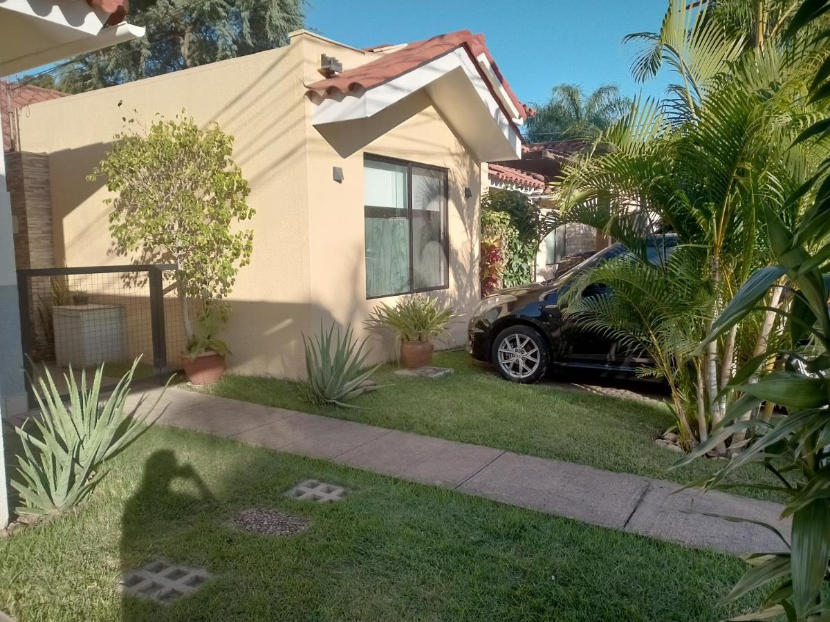 Pequeno Y Acogedor Departamento Con Garaje Y Recibe Pequenos Peluditos 圣克鲁斯 外观 照片
